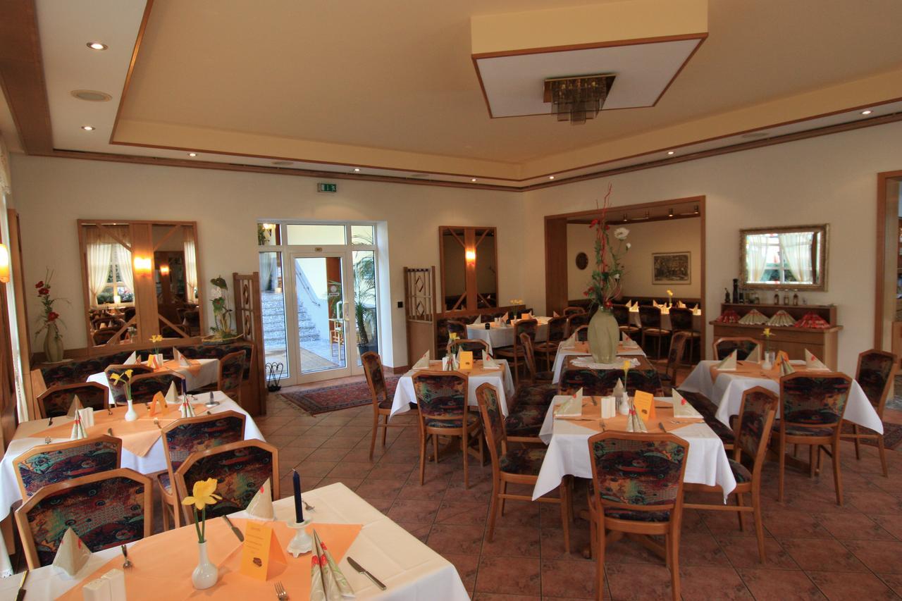 Hotel Buergerhof Hohenstein-Ernstthal Exterior foto
