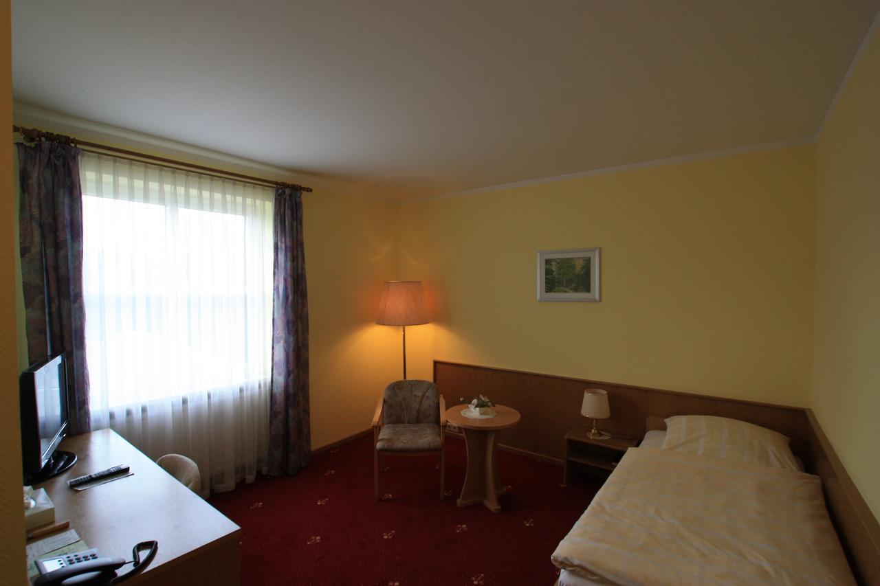 Hotel Buergerhof Hohenstein-Ernstthal Exterior foto